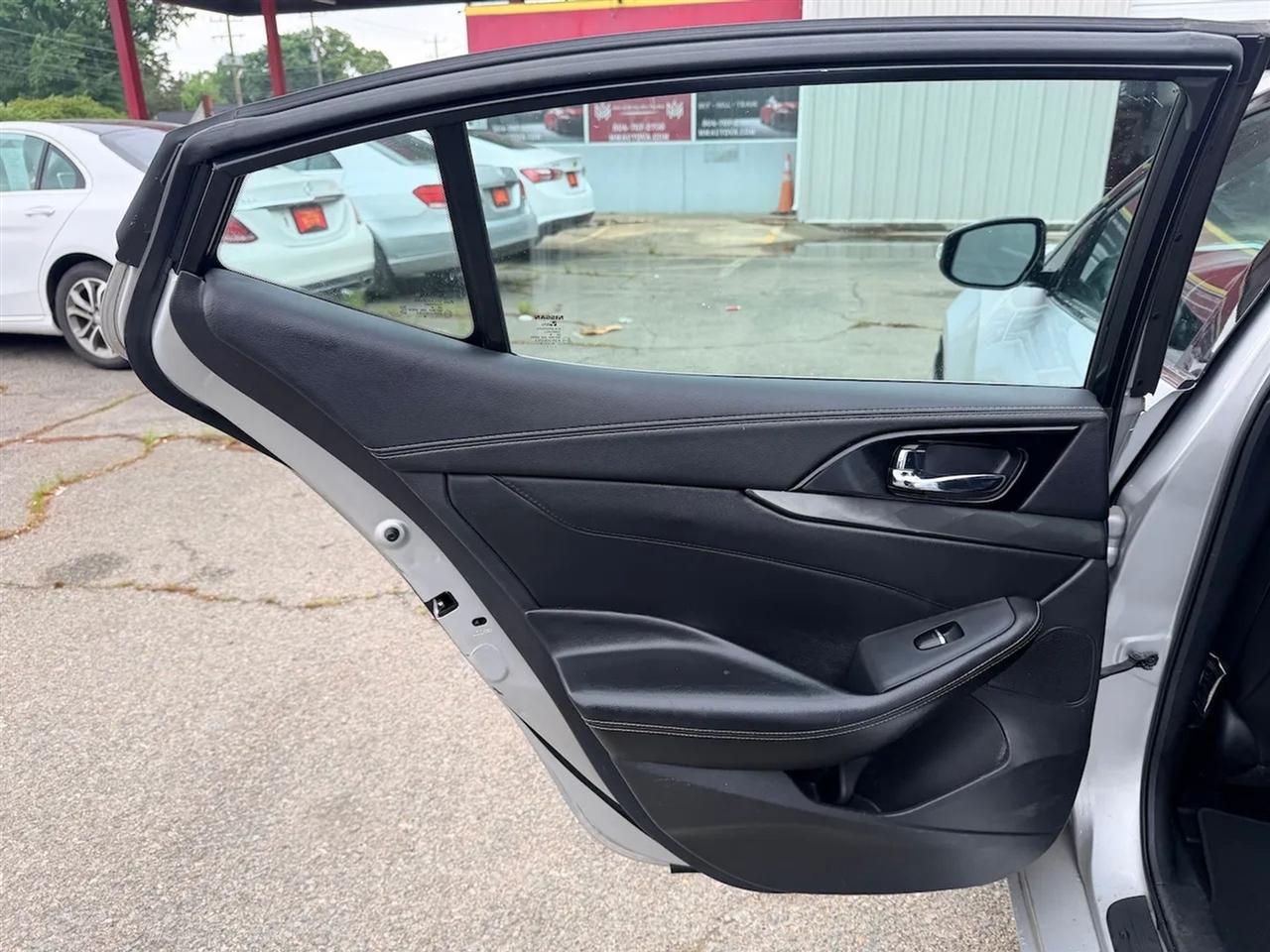 Nissan Maxima 3.5 SV 2020