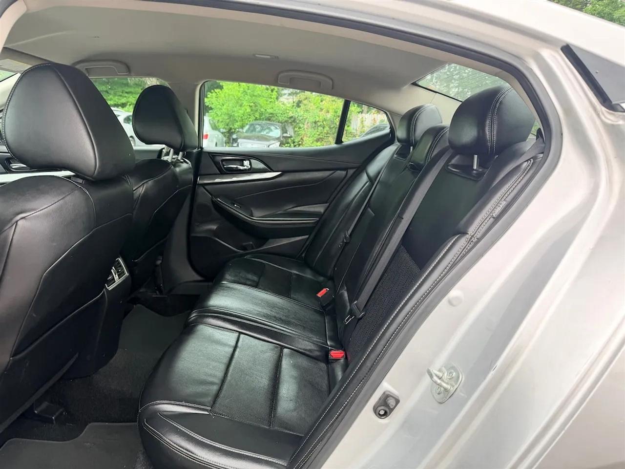 Nissan Maxima 3.5 SV 2020