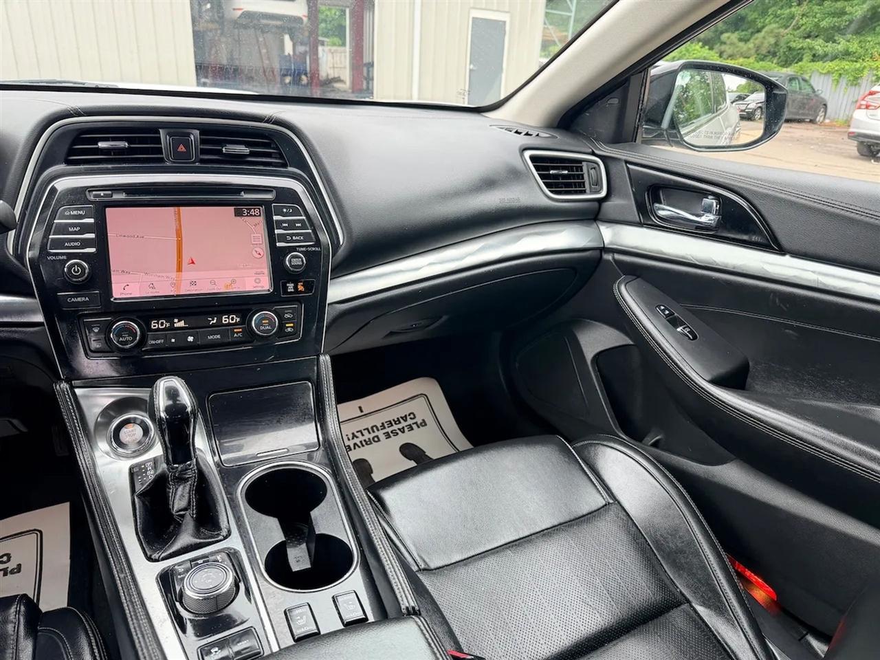 Nissan Maxima 3.5 SV 2020