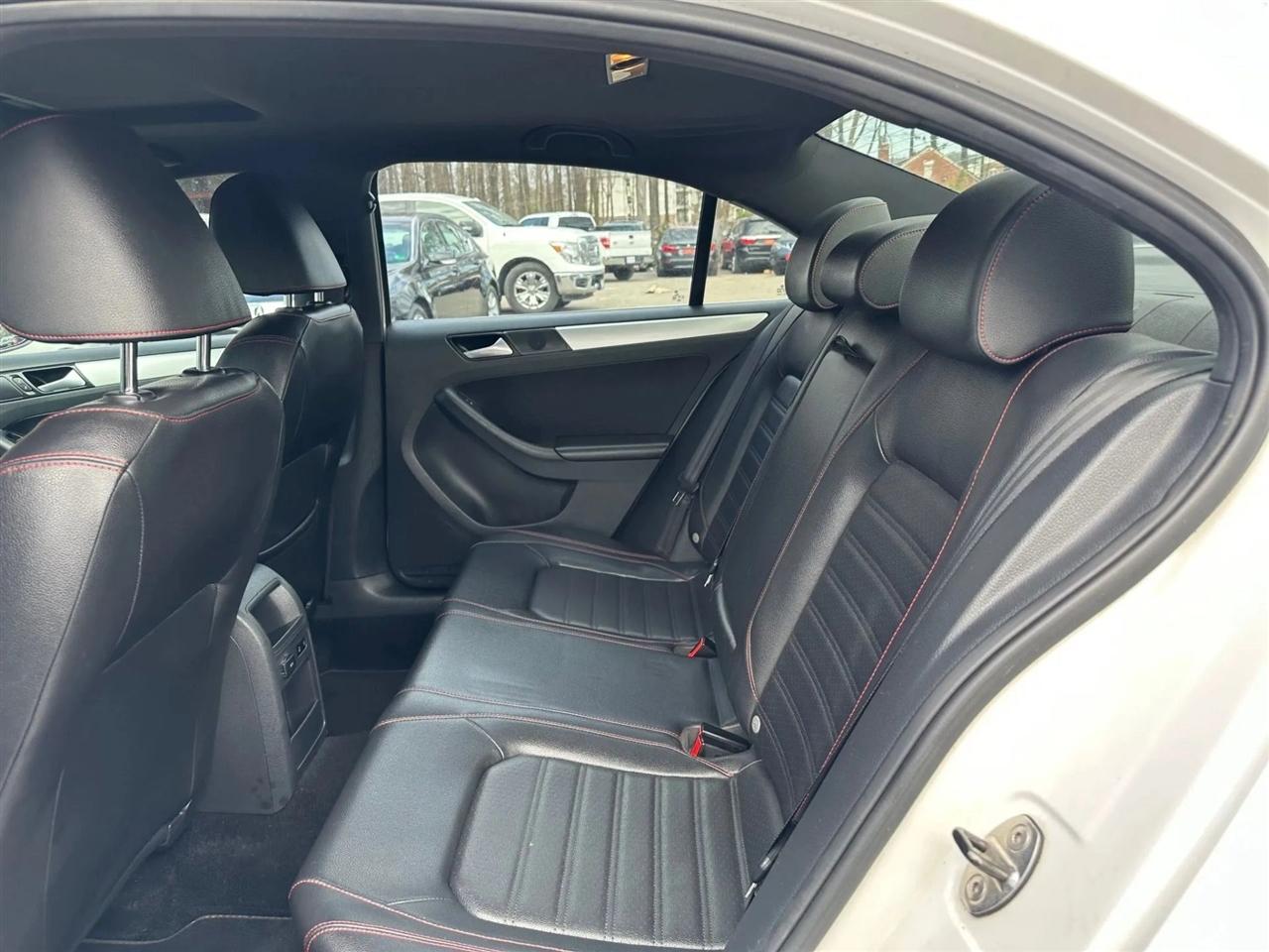 Volkswagen Jetta 2.0T GLI 2014