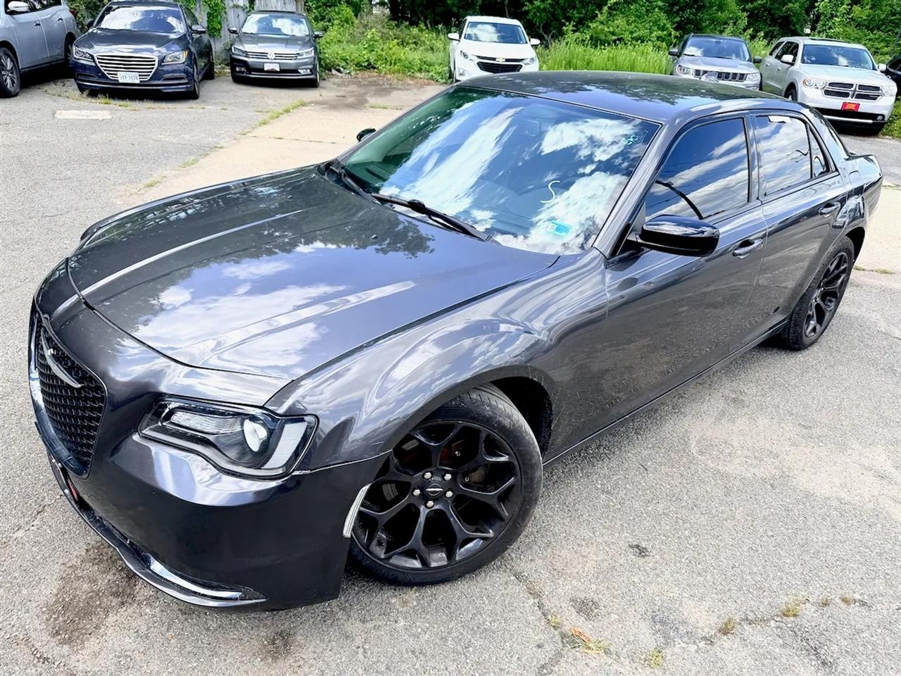 2019 Chrysler 300 Touring