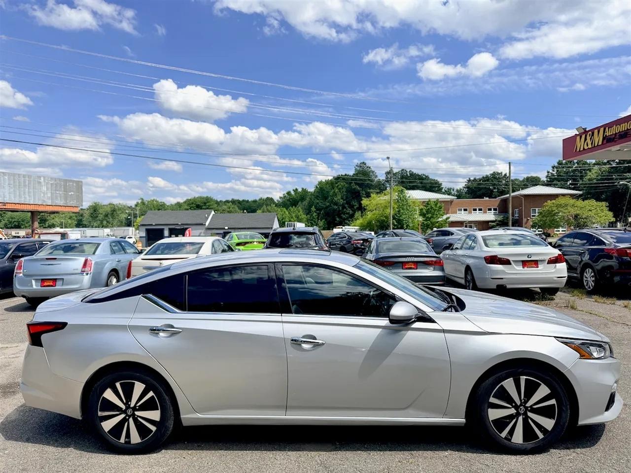 Nissan Altima 2.5 SL 2020