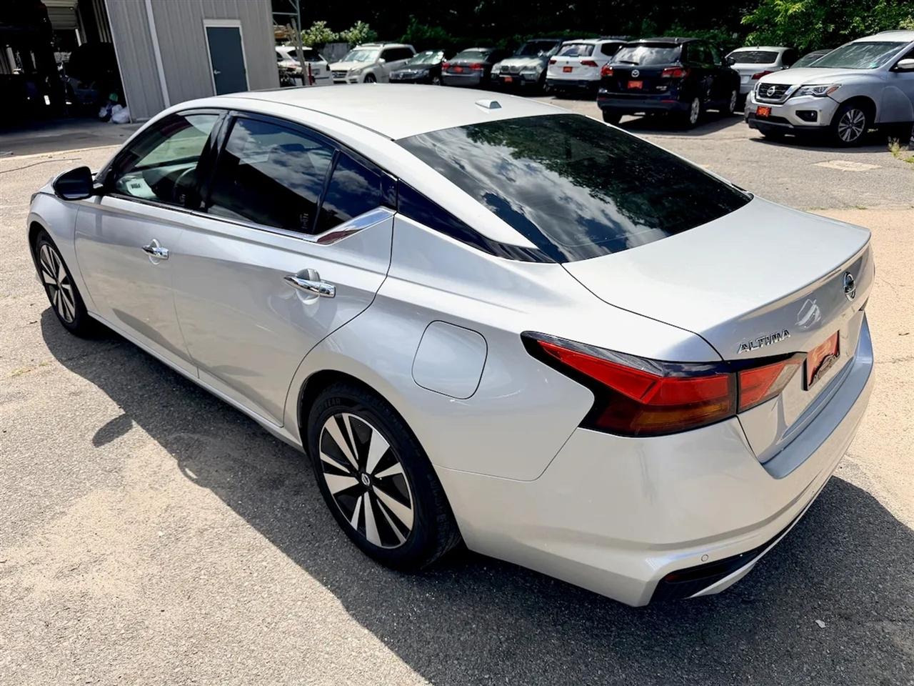 Nissan Altima 2.5 SL 2020