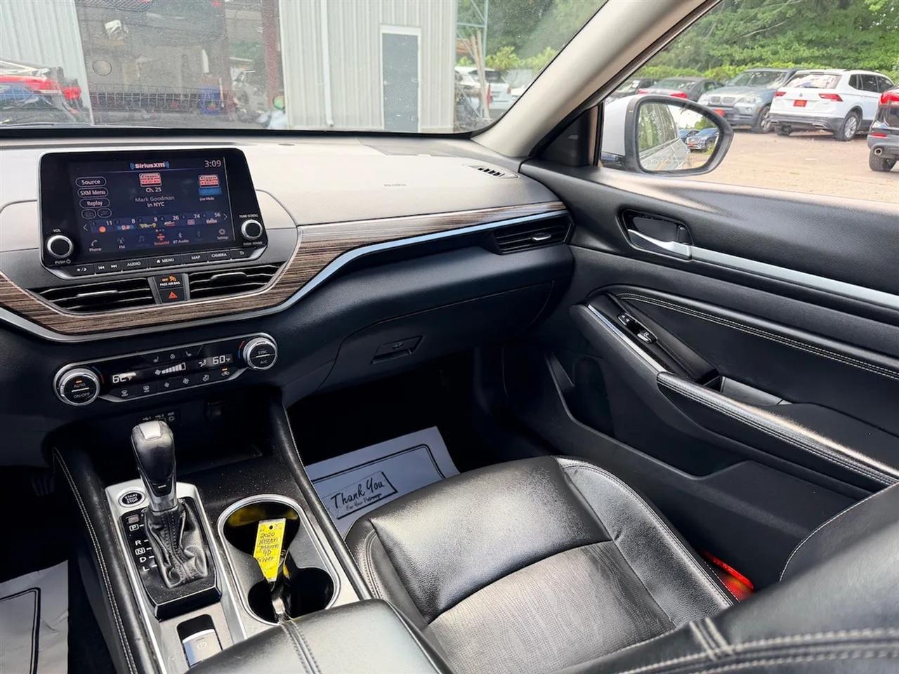 Nissan Altima 2.5 SL 2020