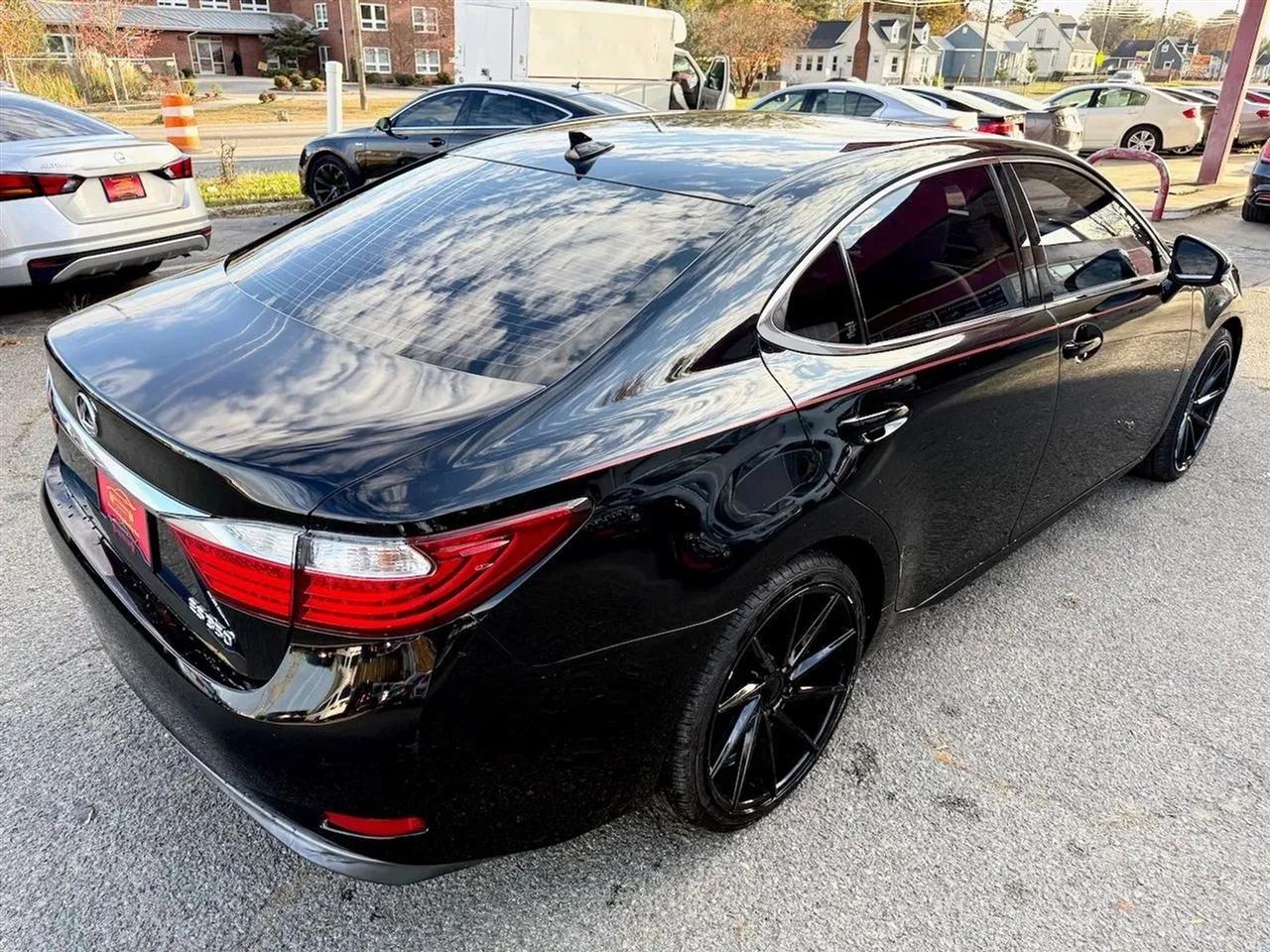 Lexus ES 350 Sedan 2014