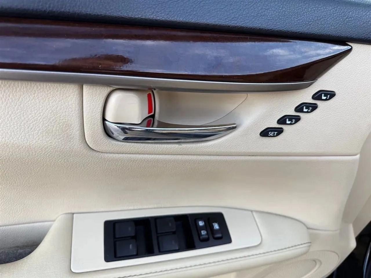 Lexus ES 350 Sedan 2014