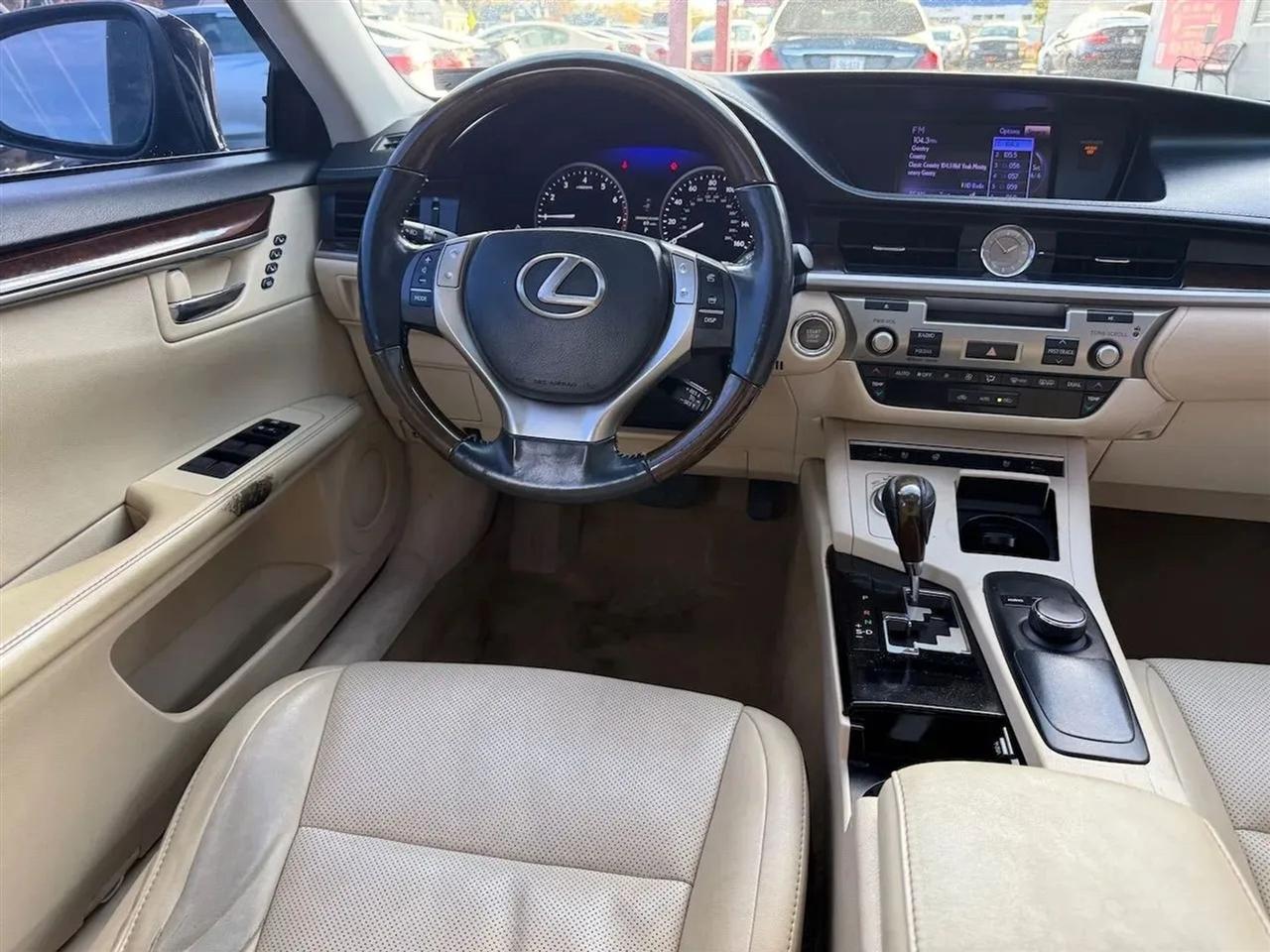 Lexus ES 350 Sedan 2014