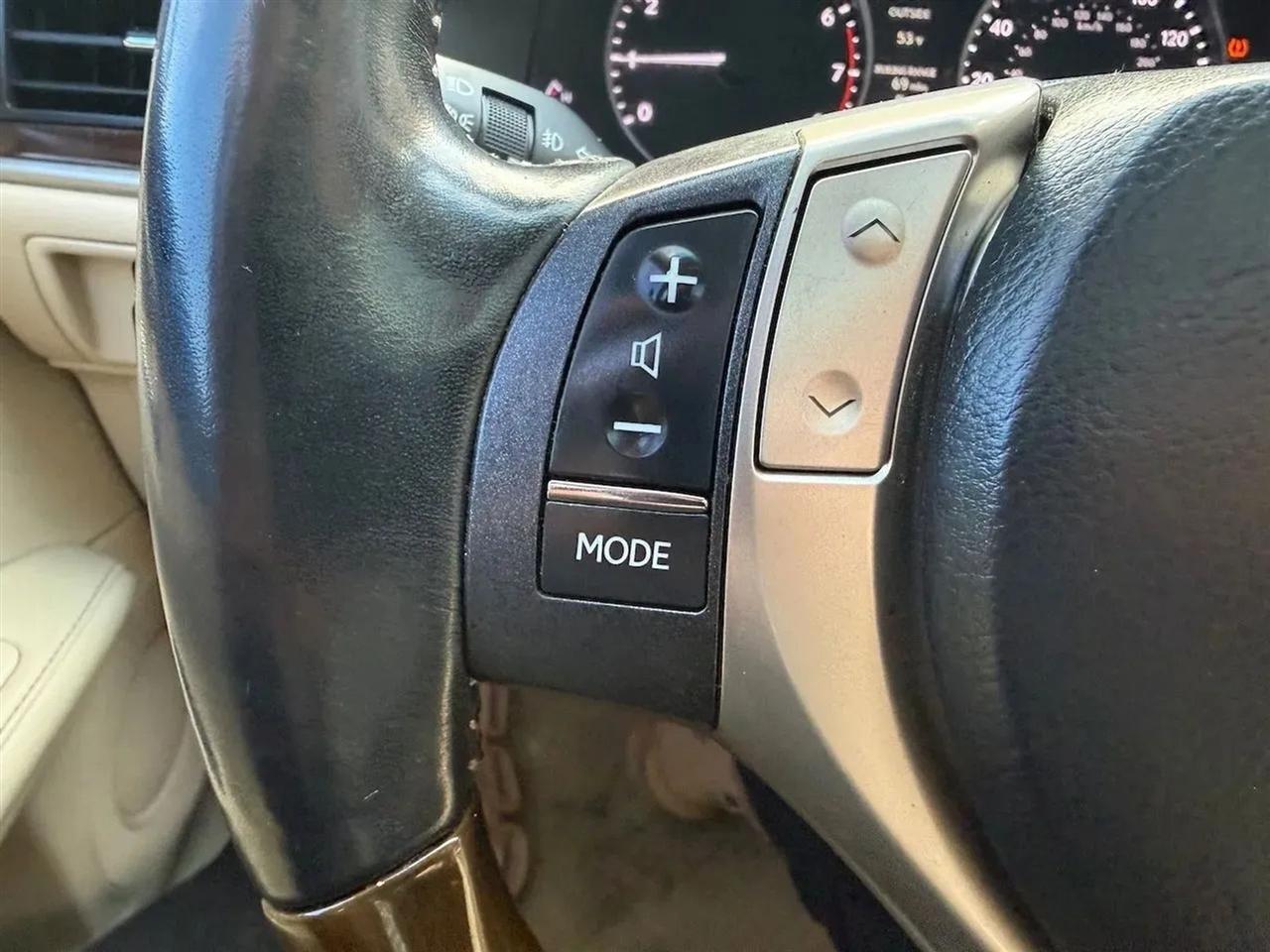 Lexus ES 350 Sedan 2014