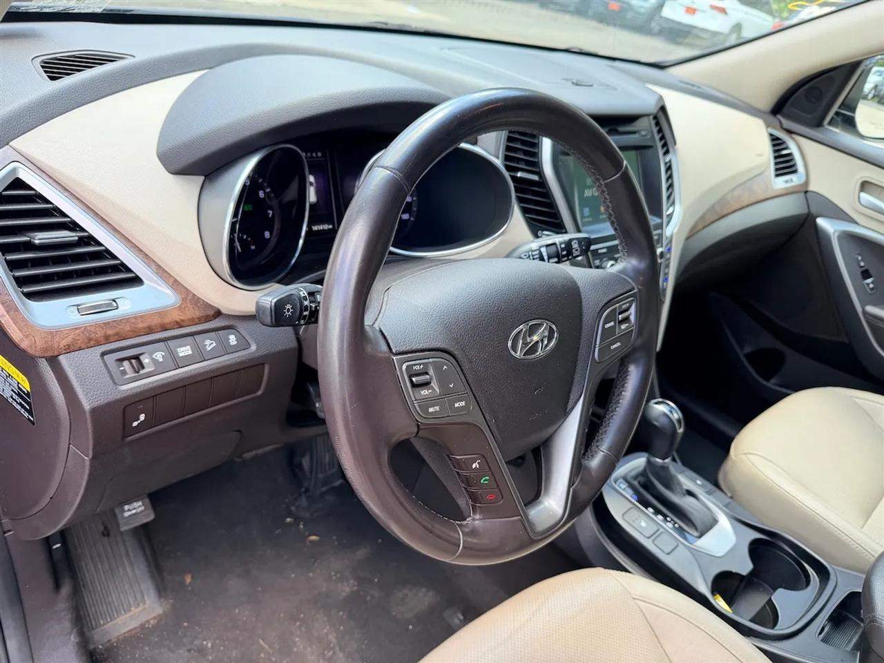 Hyundai Santa Fe  2017