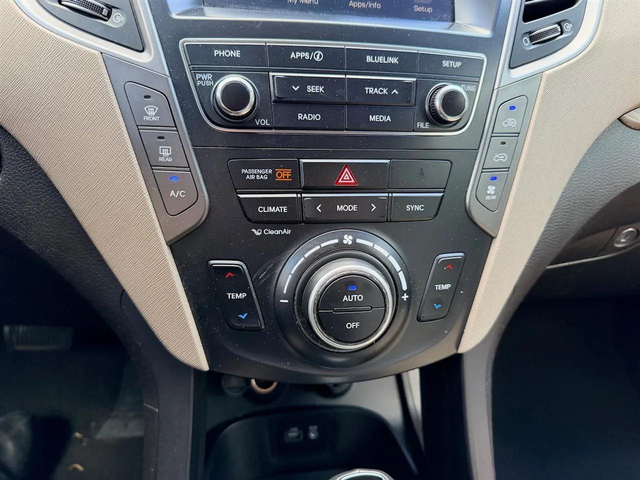 Hyundai Santa Fe  2017