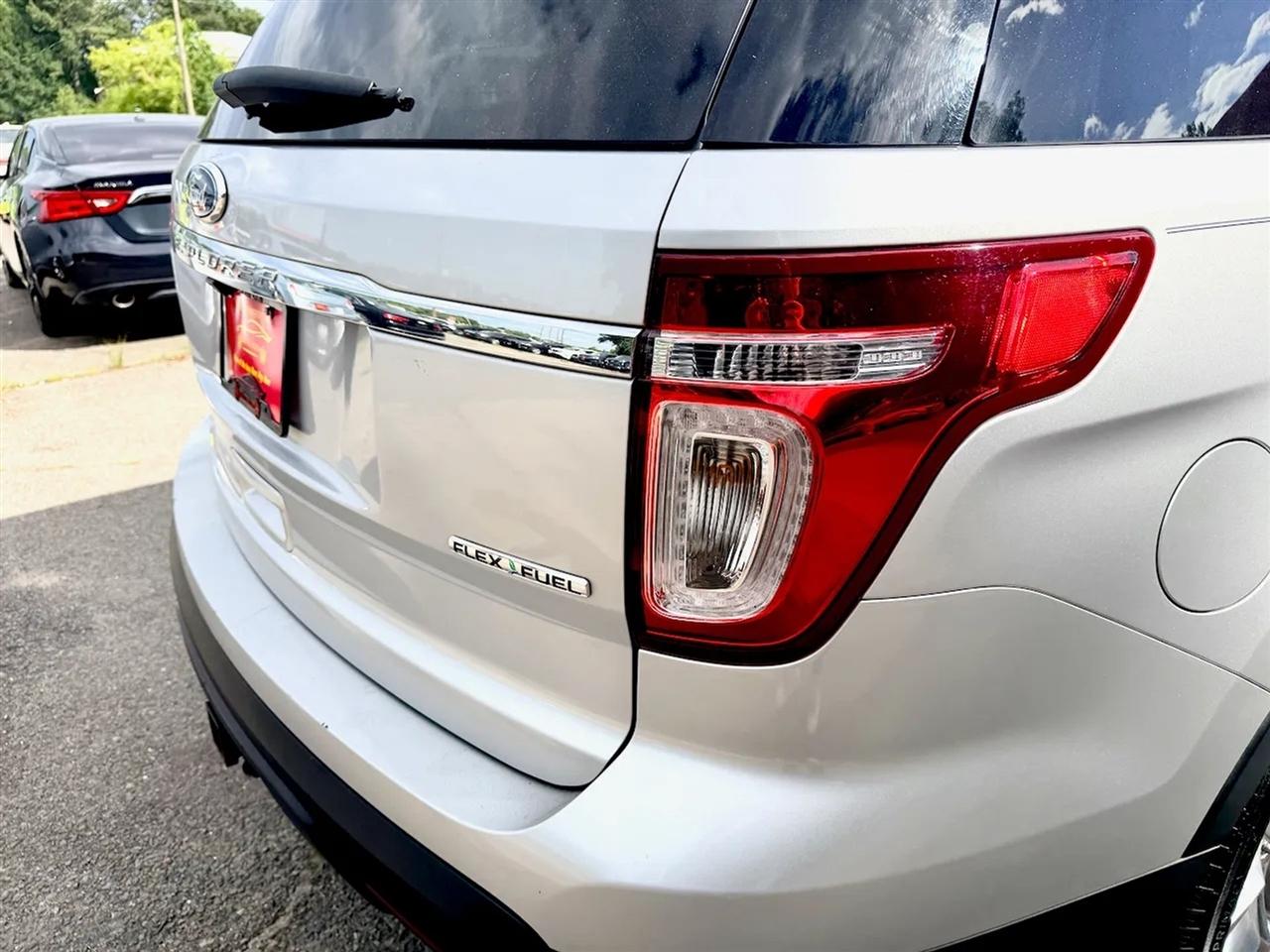Ford Explorer XLT FWD 2015