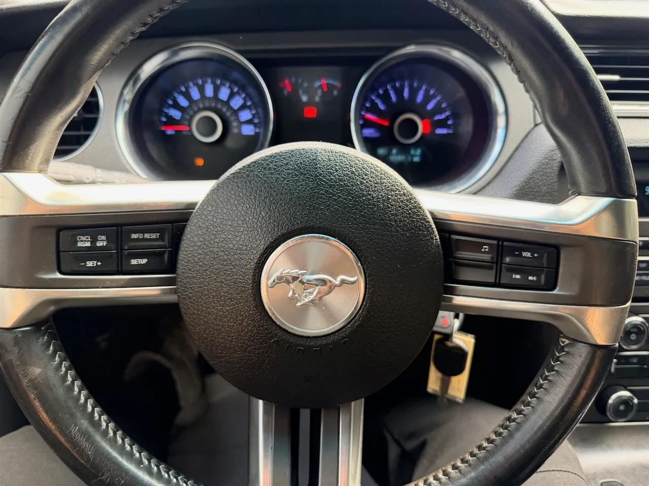 Ford Mustang V6 Coupe 2014