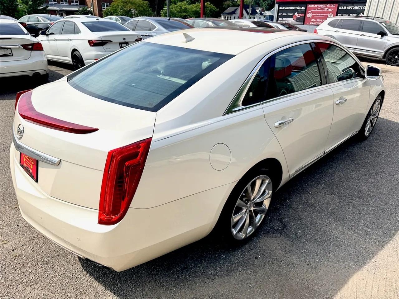 Cadillac XTS Premium 2013