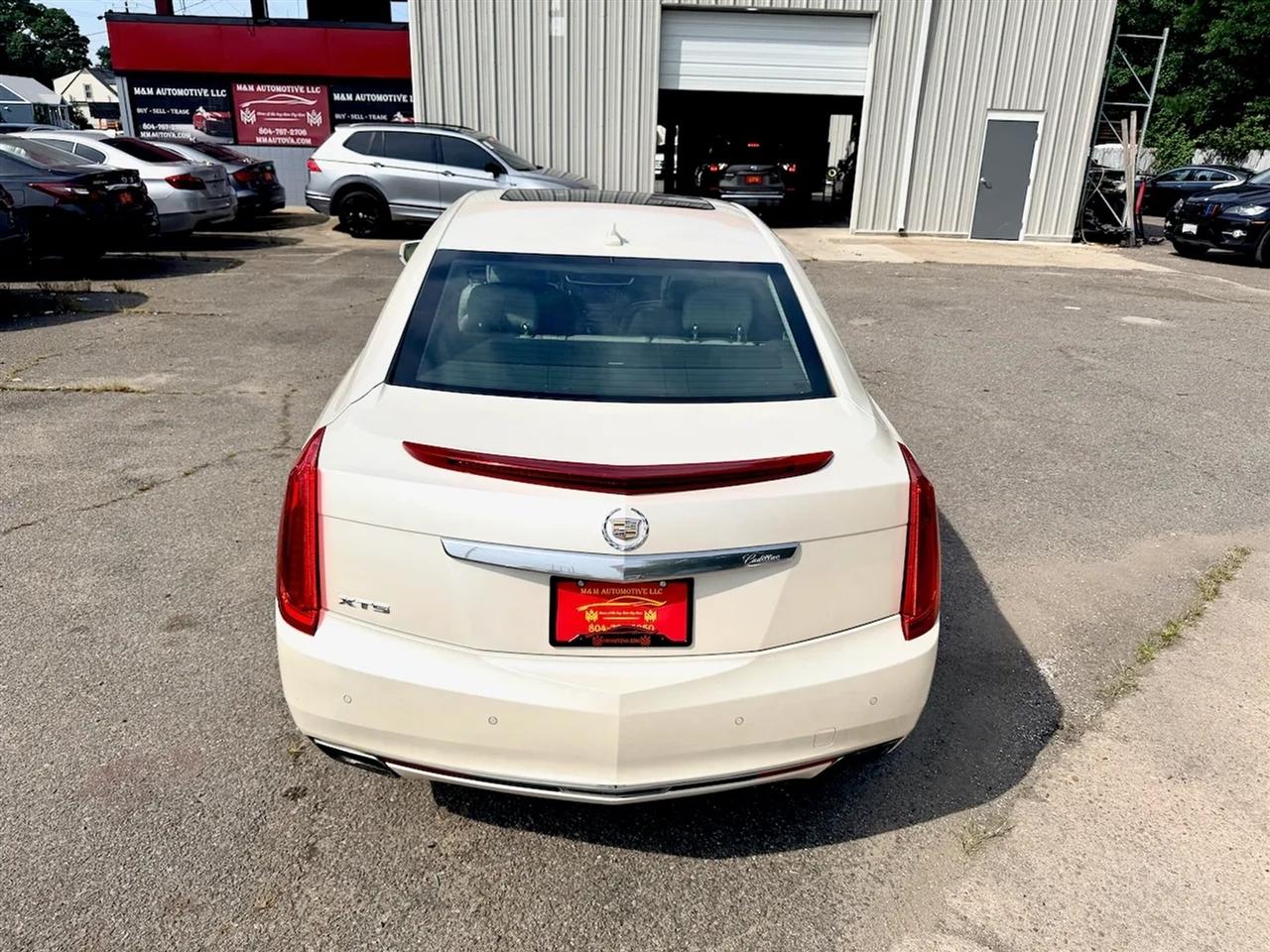 Cadillac XTS Premium 2013