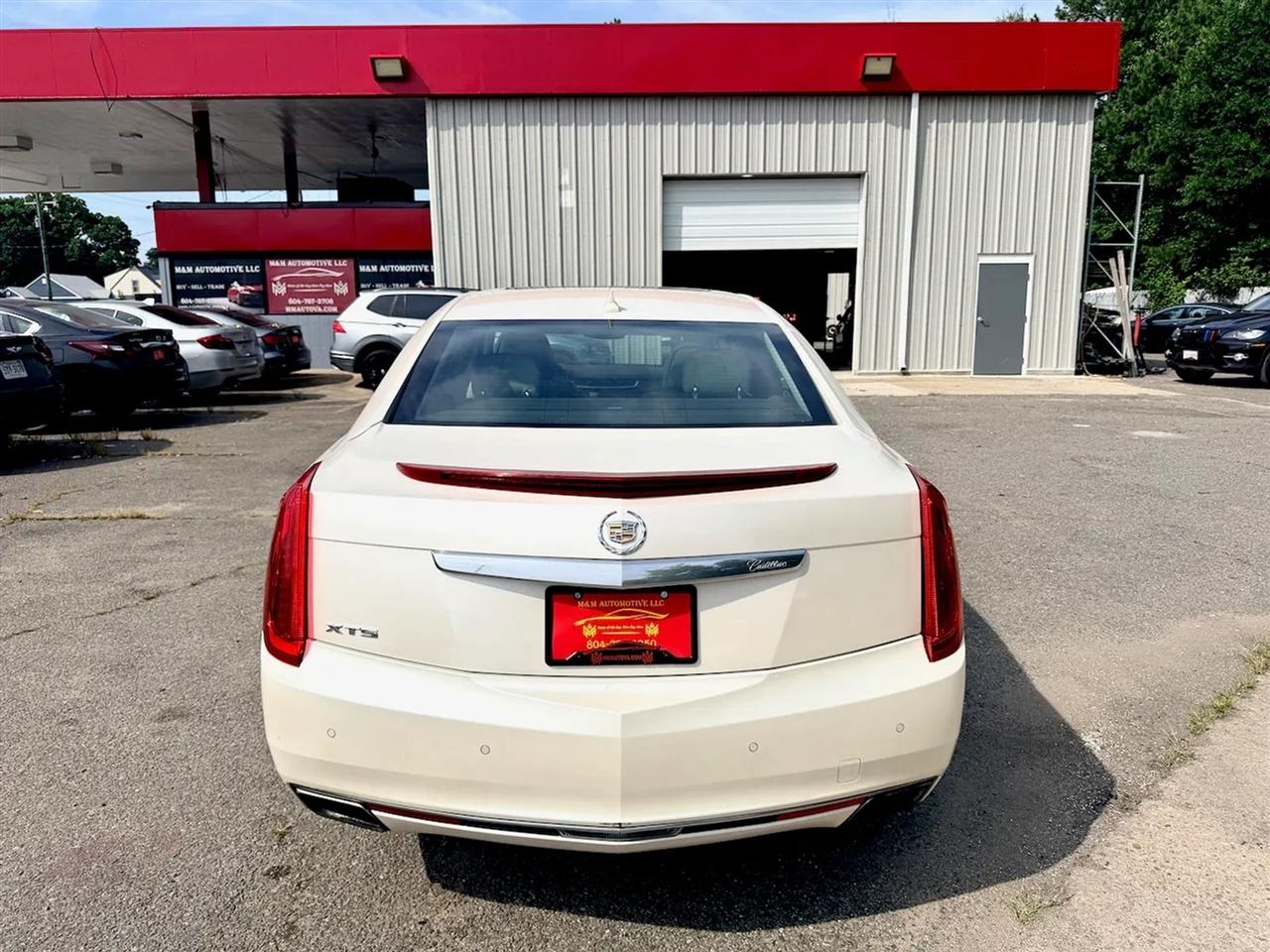 Cadillac XTS Premium 2013