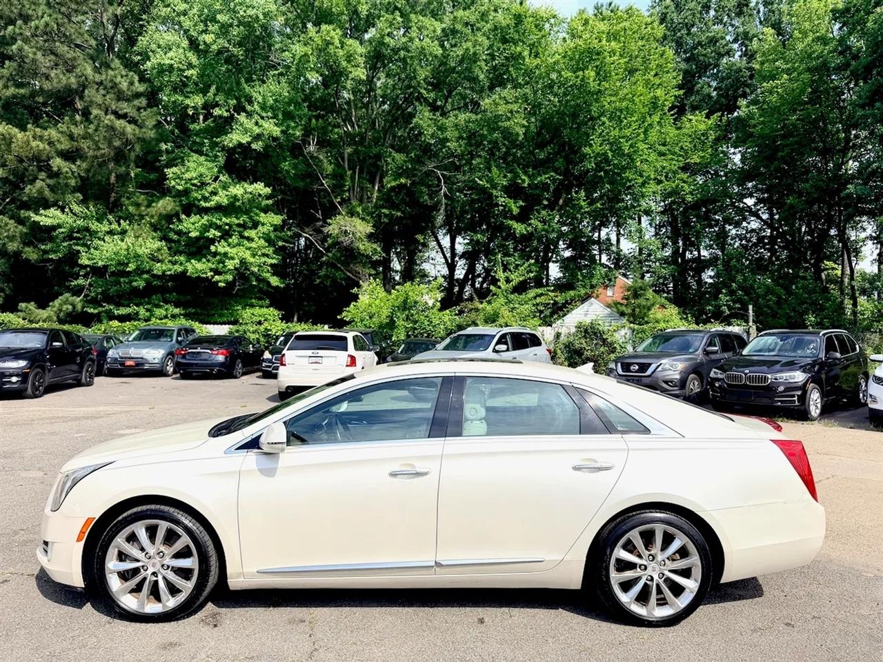 Cadillac XTS Premium 2013