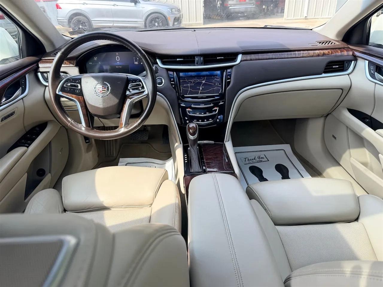 Cadillac XTS Premium 2013