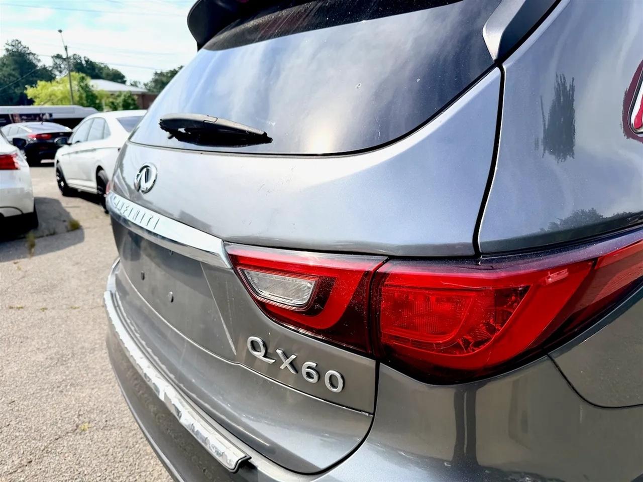 Infiniti QX60 Base AWD 2017