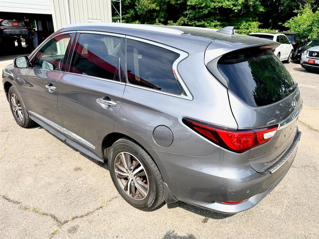 Infiniti QX60 Base AWD 2017