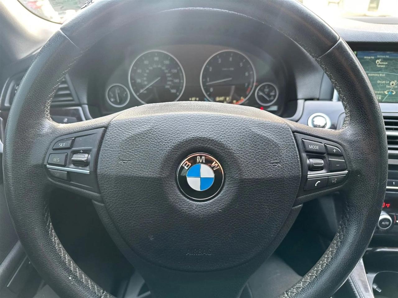 BMW 5-Series 528i 2014