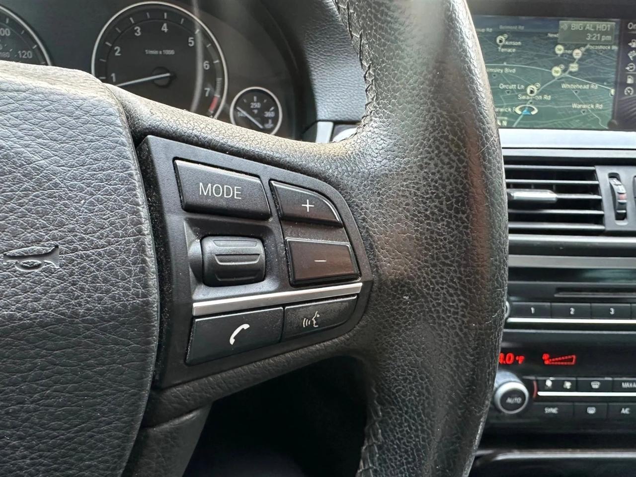 BMW 5-Series 528i 2014