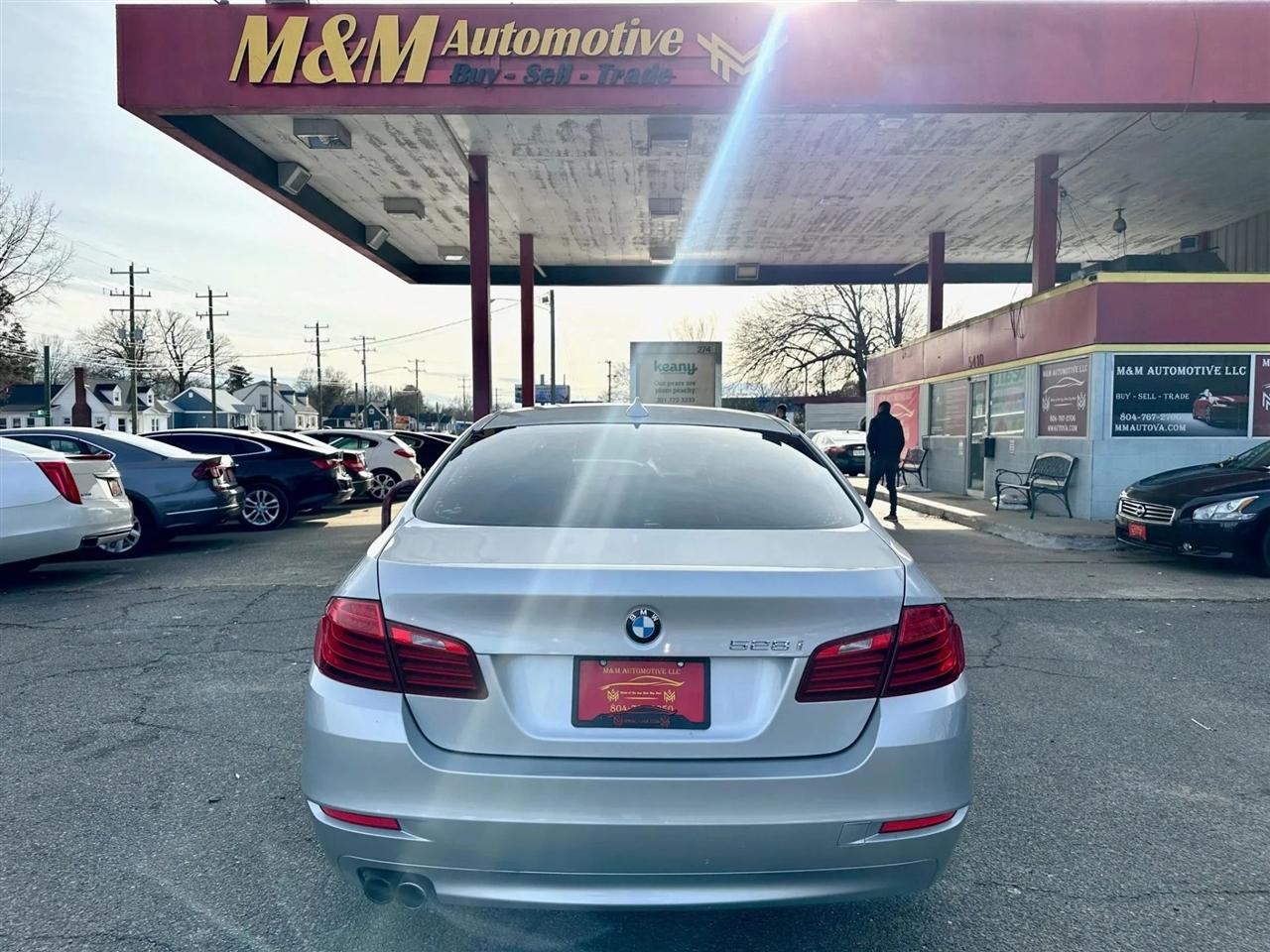 BMW 5-Series 528i 2014