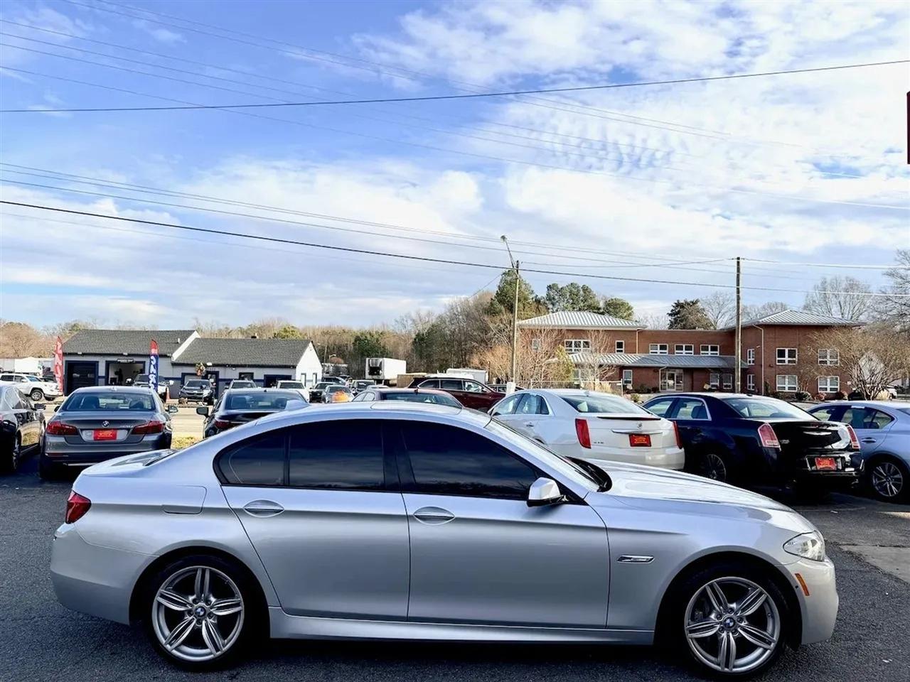 BMW 5-Series 535i xDrive 2013