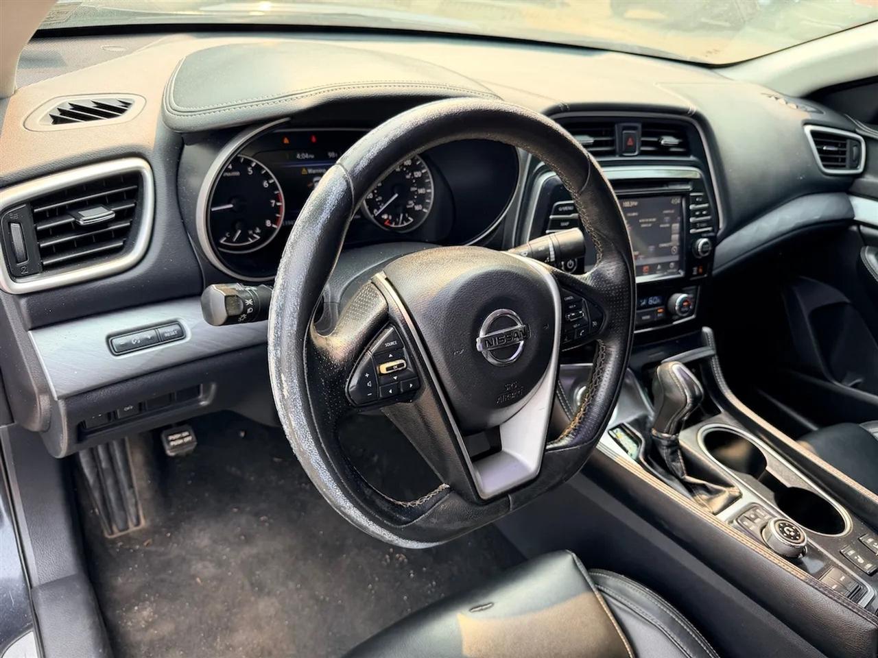 Nissan Maxima 3.5 SV 2017