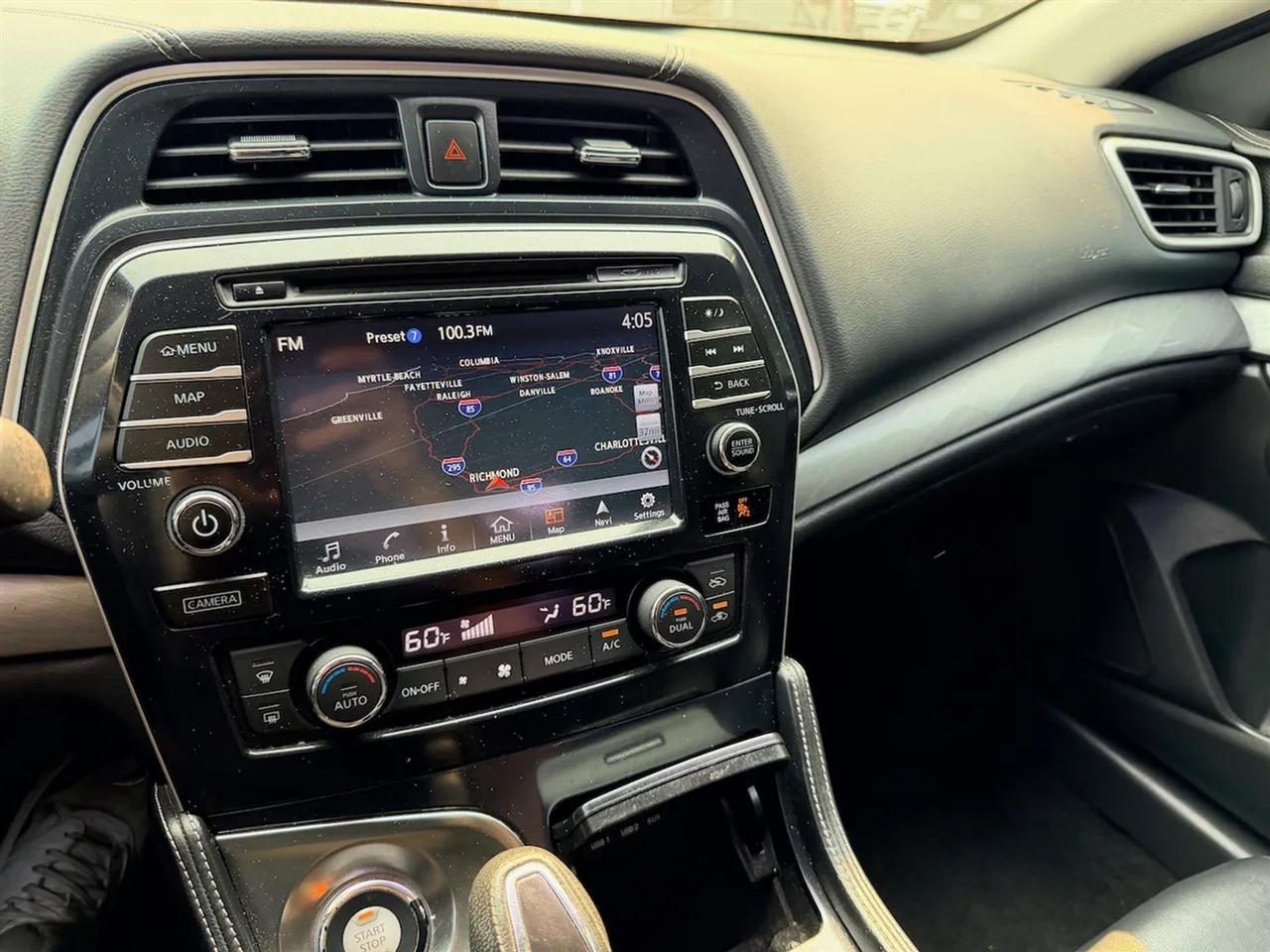 Nissan Maxima 3.5 SV 2017