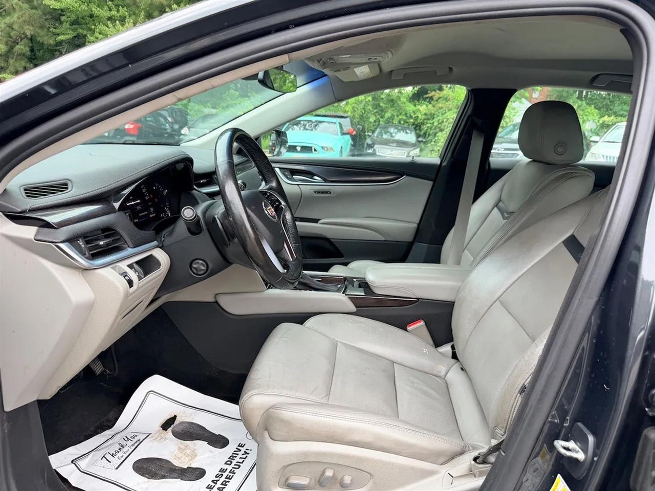 Cadillac XTS Luxury AWD 2015