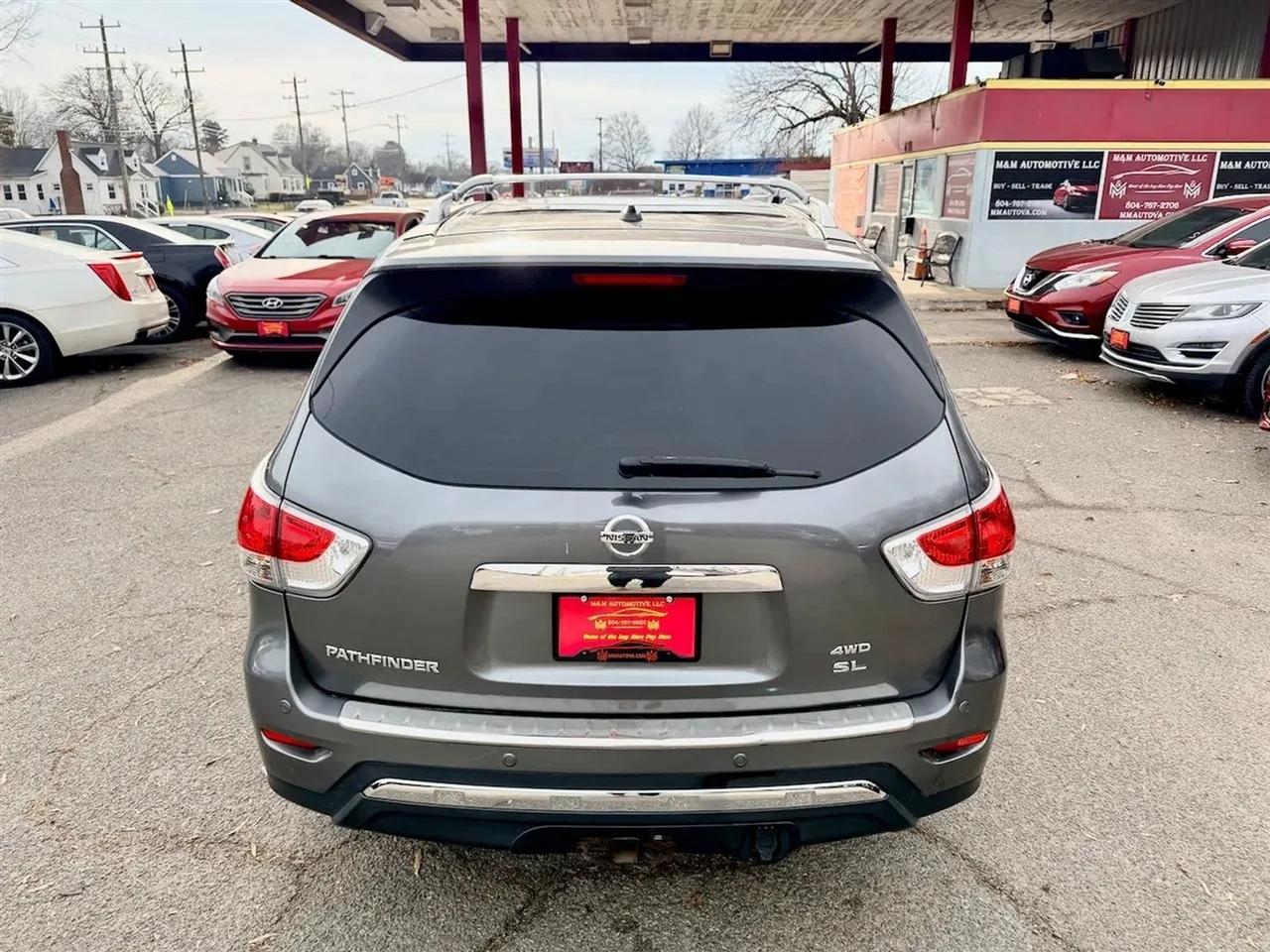 Nissan Pathfinder SL 4WD 2015
