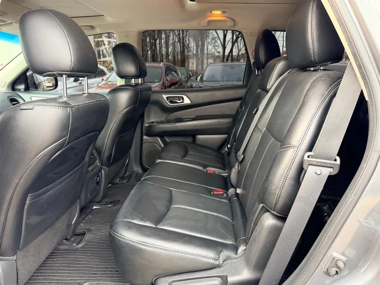 Nissan Pathfinder SL 4WD 2015