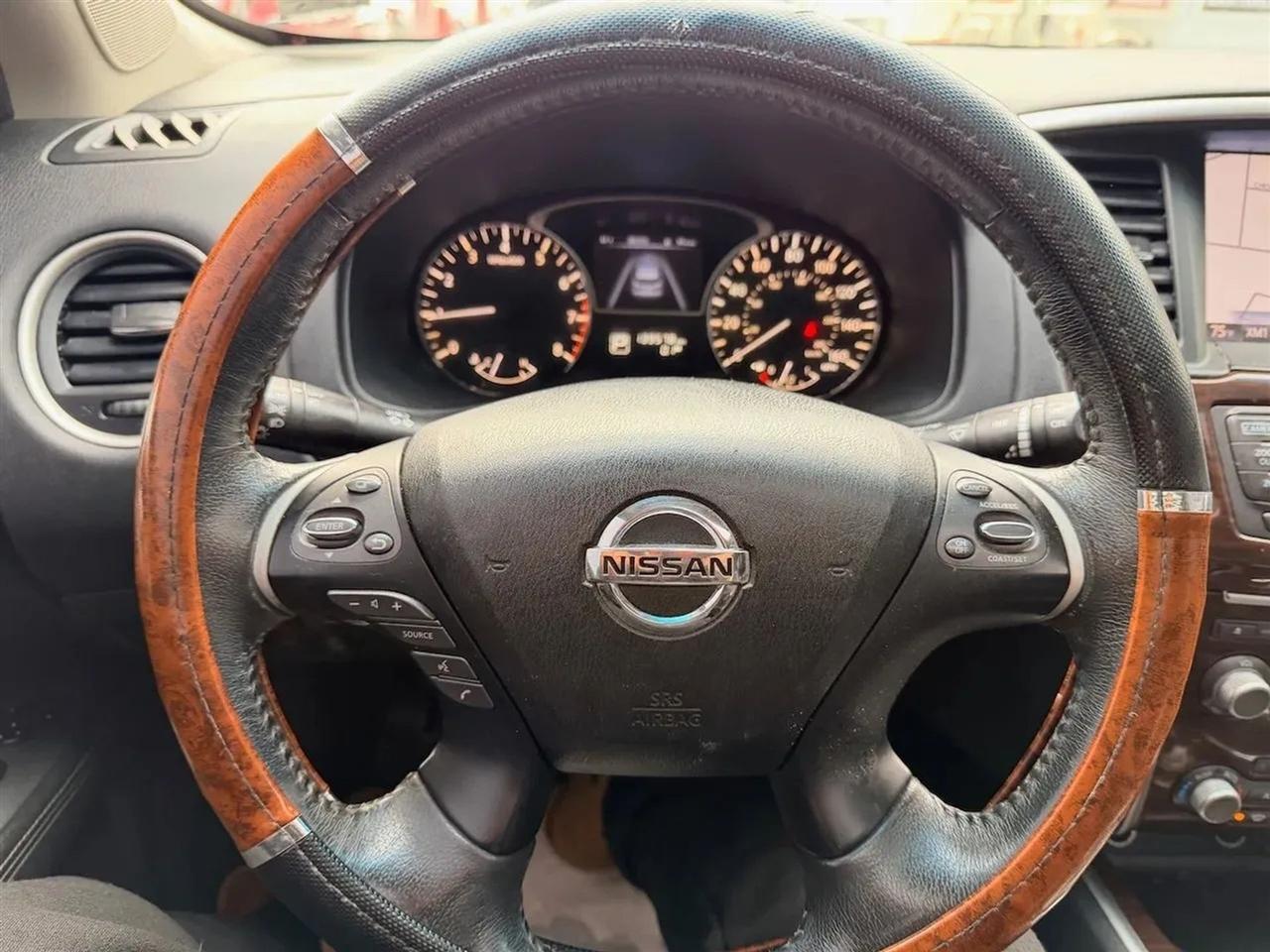 Nissan Pathfinder SL 4WD 2015