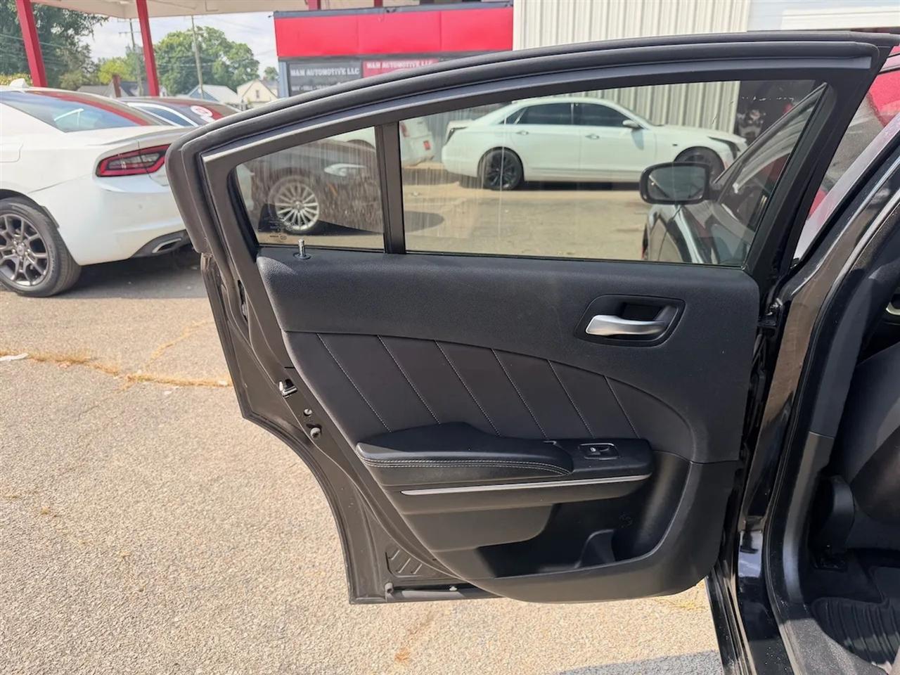 Dodge Charger SXT 2015
