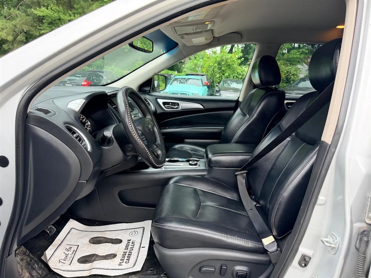 Nissan Pathfinder SL 4WD 2018