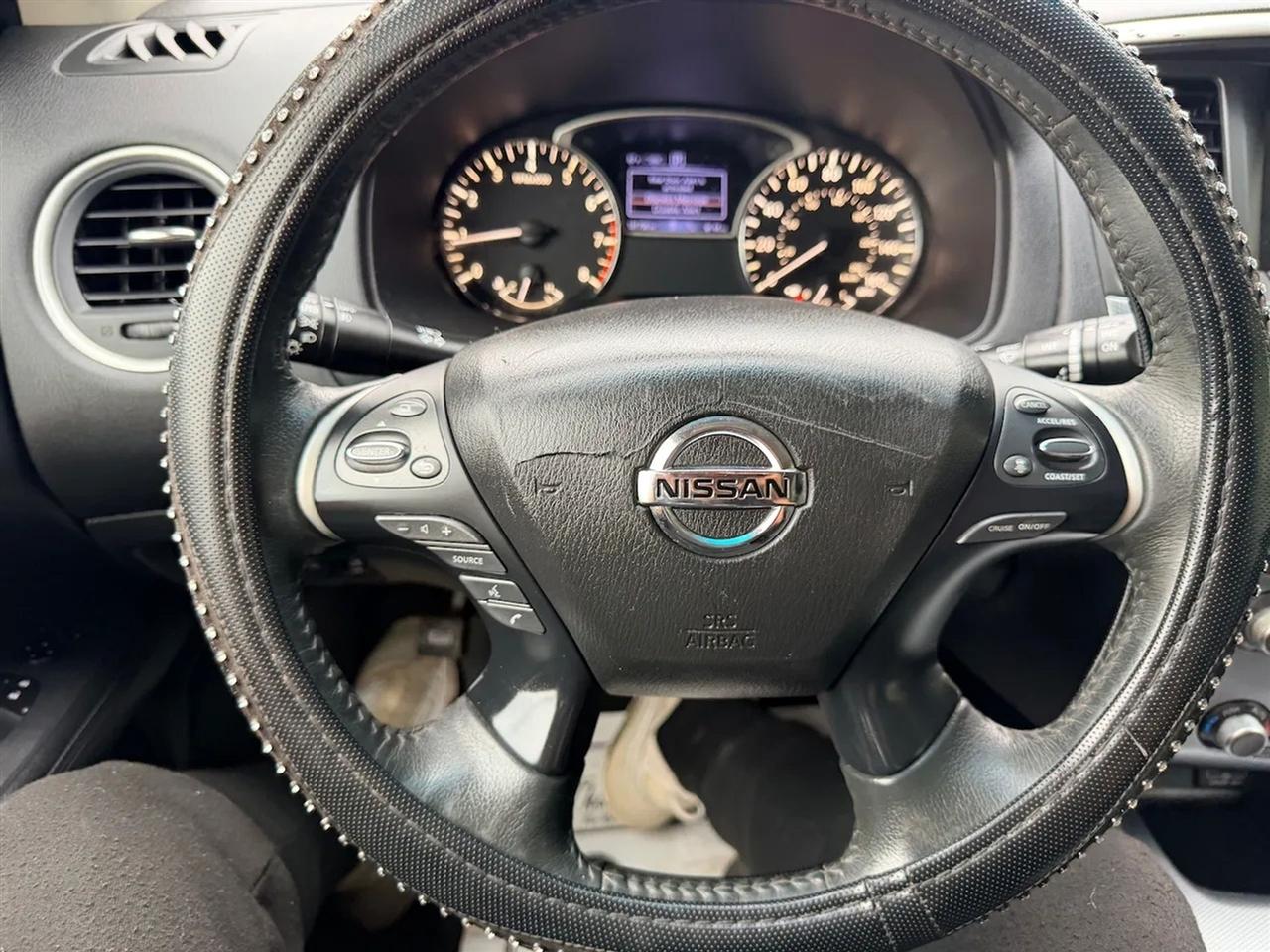 Nissan Pathfinder SL 4WD 2018