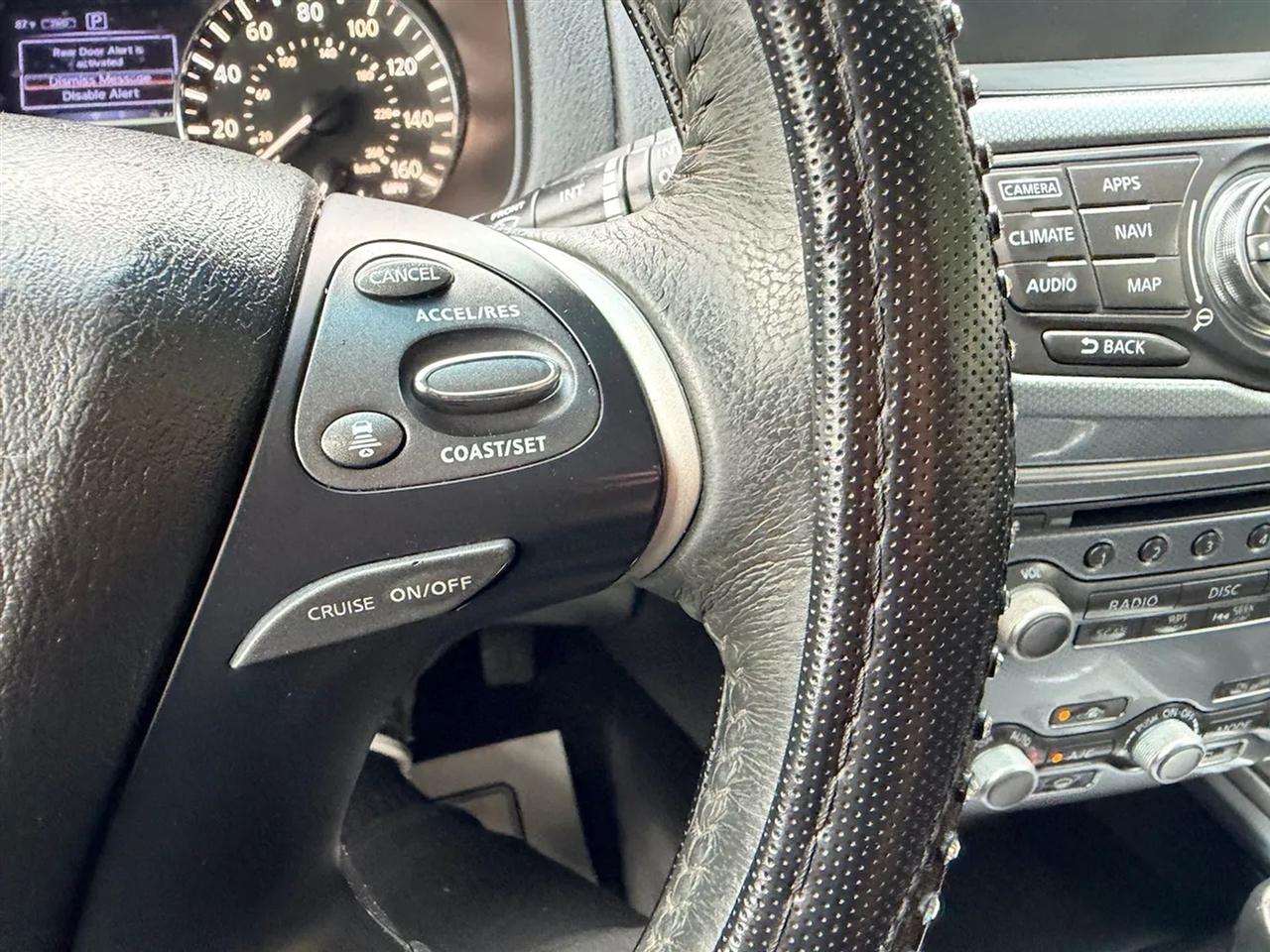 Nissan Pathfinder SL 4WD 2018