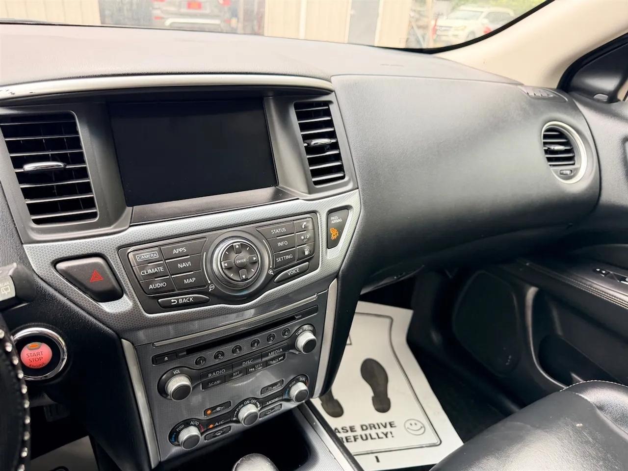 Nissan Pathfinder SL 4WD 2018