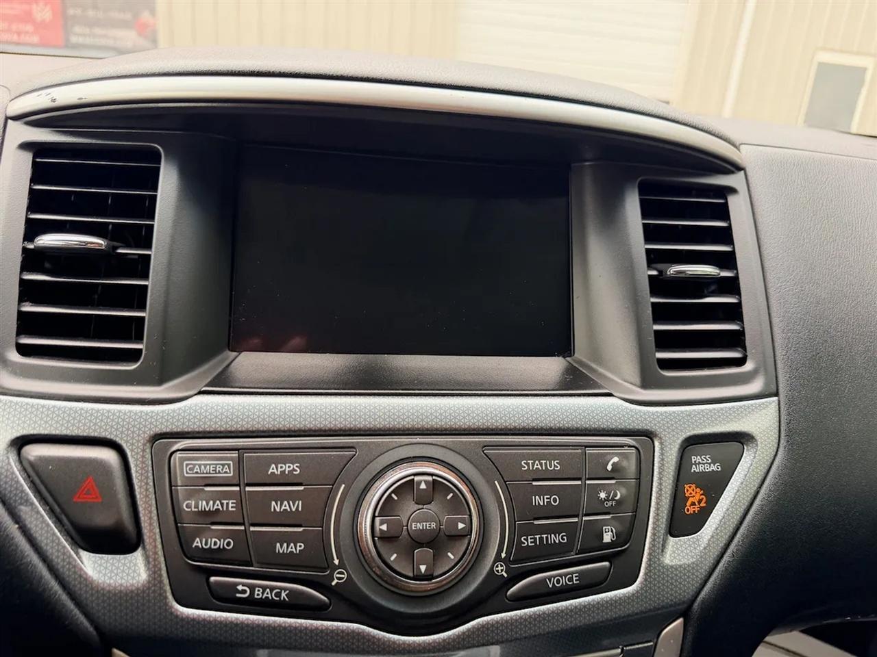 Nissan Pathfinder SL 4WD 2018