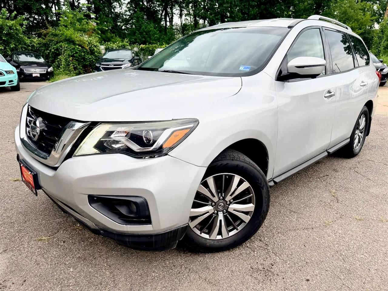 Nissan Pathfinder SL 4WD 2018