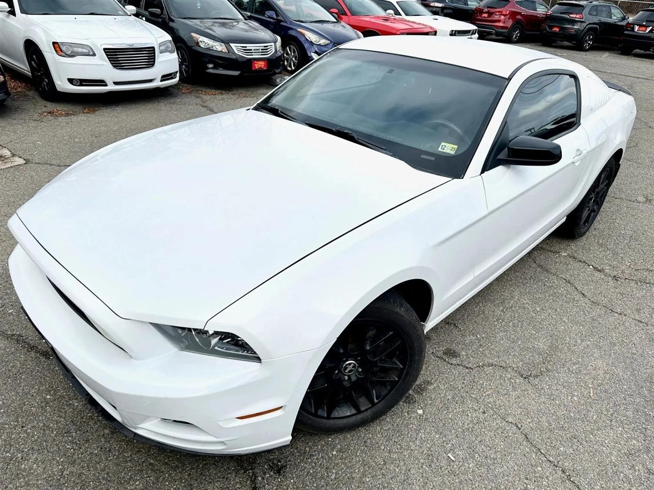 Ford Mustang V6 Coupe 2014