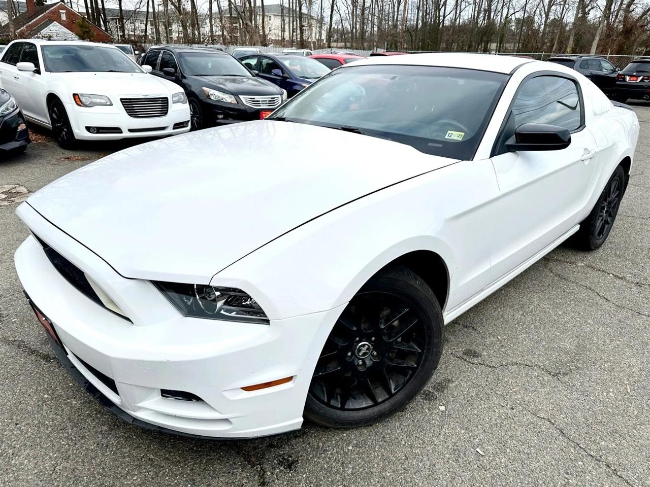 Ford Mustang V6 Coupe 2014