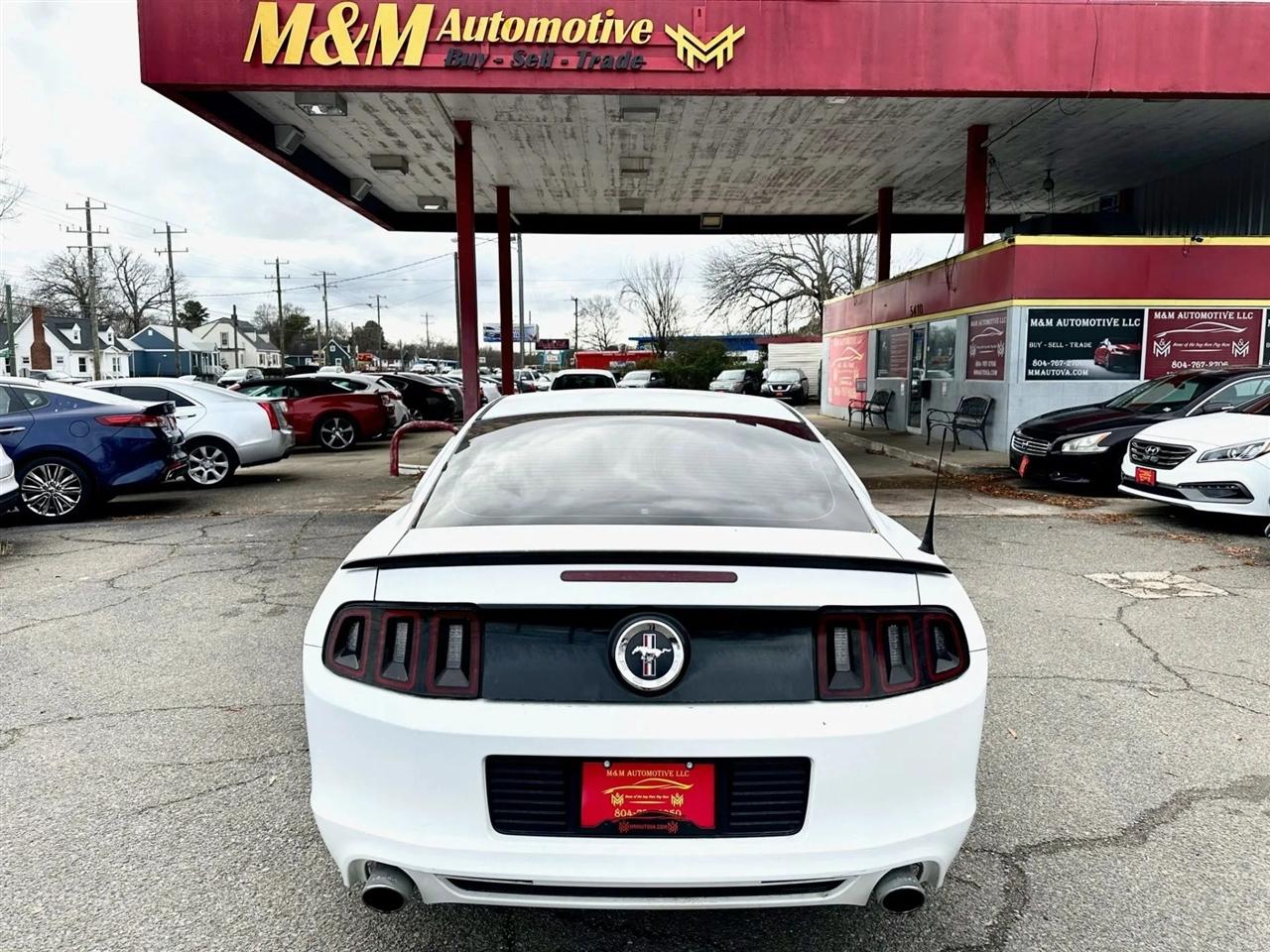 Ford Mustang V6 Coupe 2014