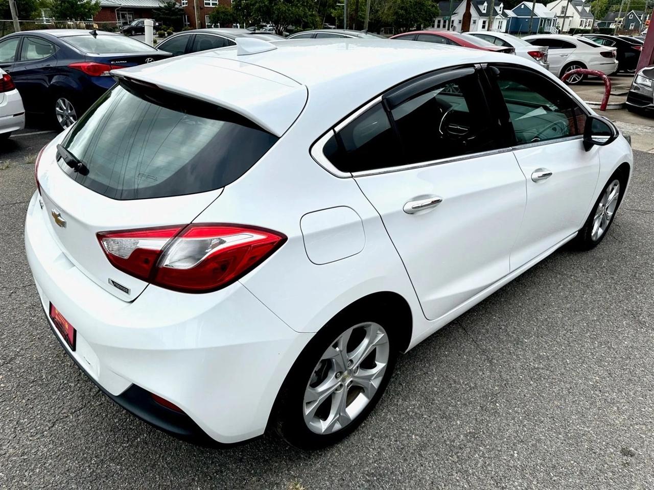 Chevrolet Cruze Premier Hatchback 2017