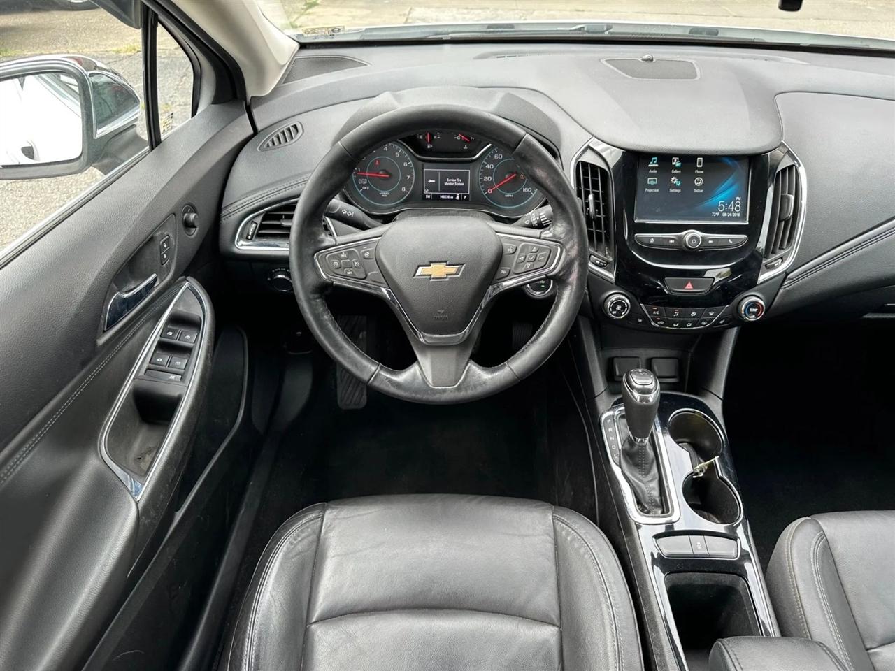 Chevrolet Cruze Premier Hatchback 2017
