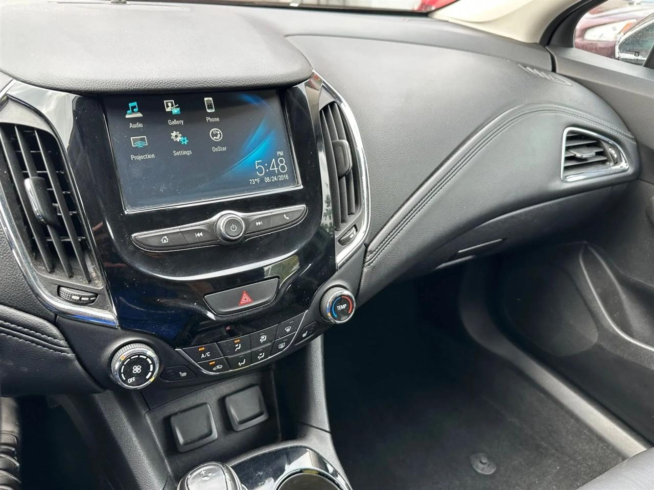 Chevrolet Cruze Premier Hatchback 2017