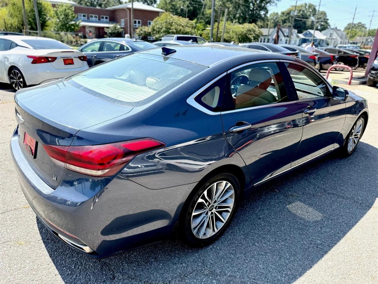 Hyundai Genesis 3.8L 2015