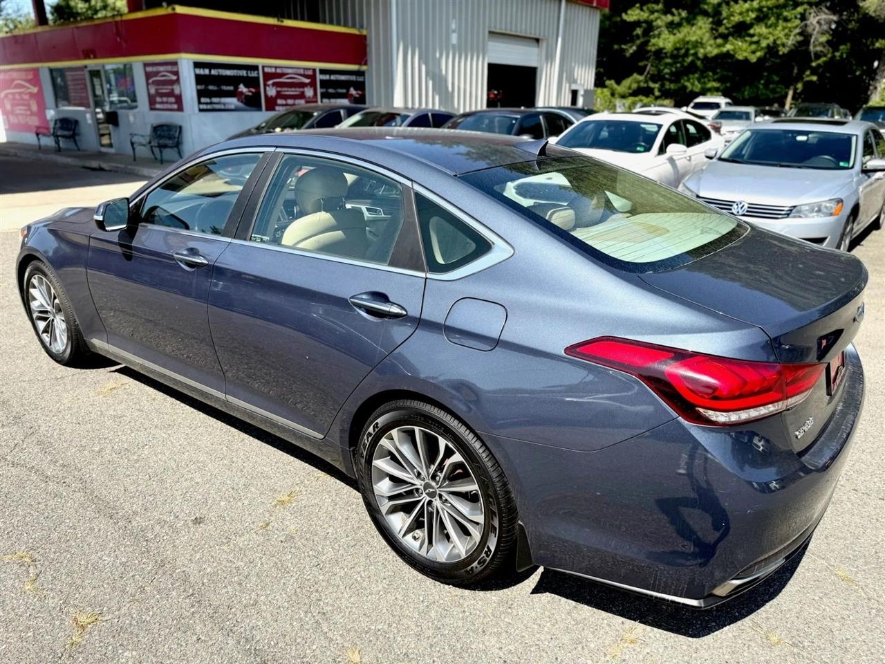 Hyundai Genesis 3.8L 2015