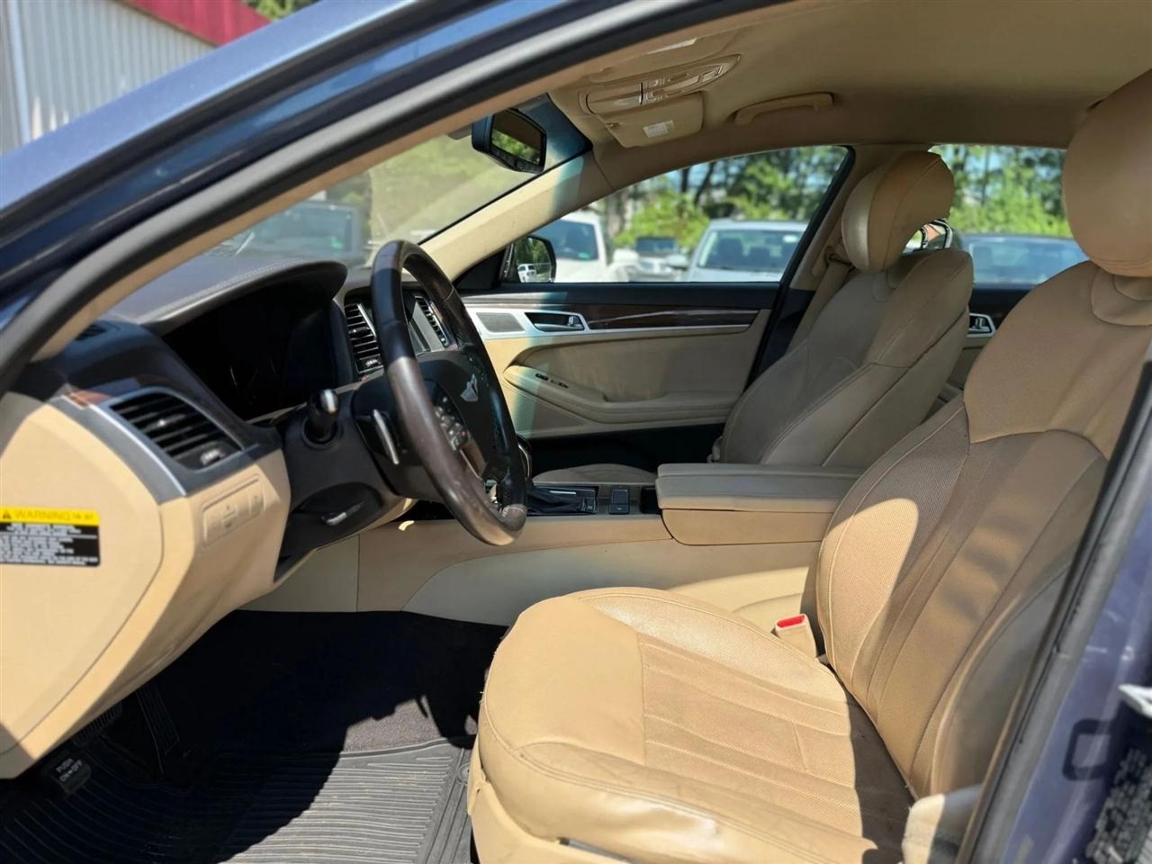 Hyundai Genesis 3.8L 2015