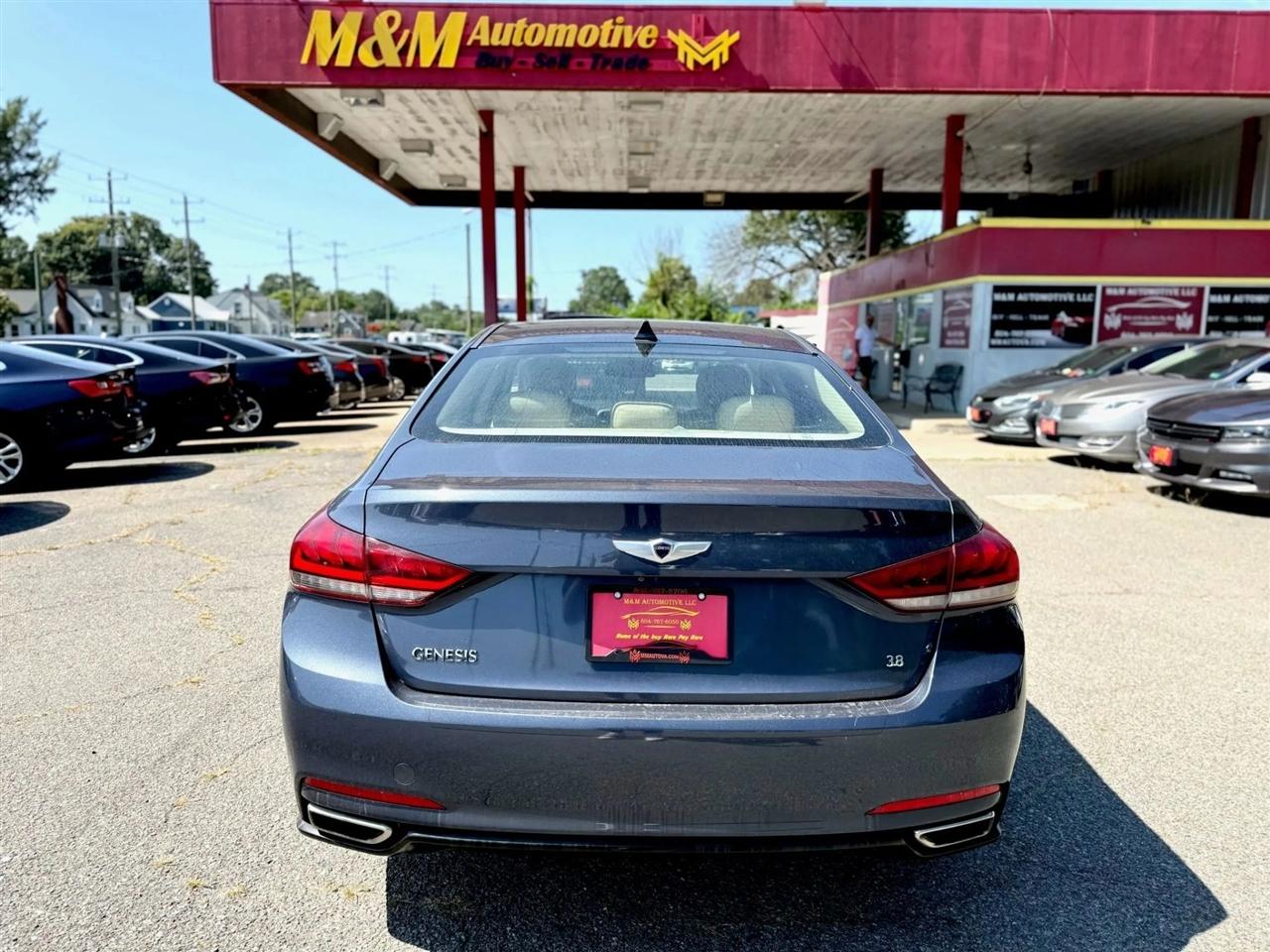 Hyundai Genesis 3.8L 2015